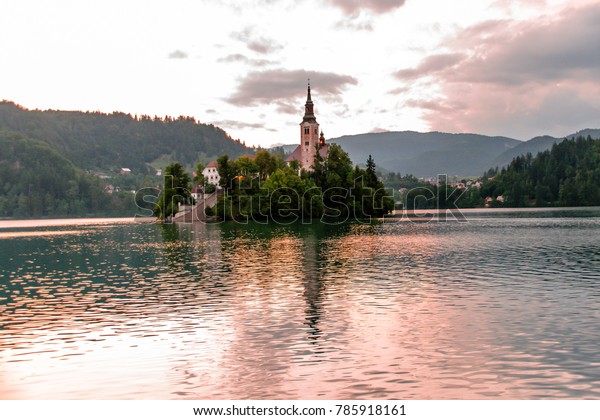 Lago Bled Al Atardecer Eslovenia Stock Photo Edit Now