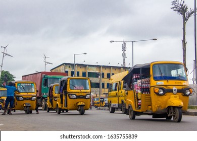 Lagos State / Nigeria :01/05/2020 -  Tricycles On Lagos Road