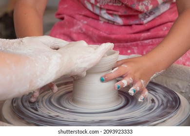 Laguna Beach, California - July 16 2017: Close-up Of Hands Creating A Clay Pot On A Pottery Wheel At The Sawdust Art Festival