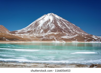 Laguna Verde, Sud Lipez province, Potosi, Bolivia - Powered by Shutterstock