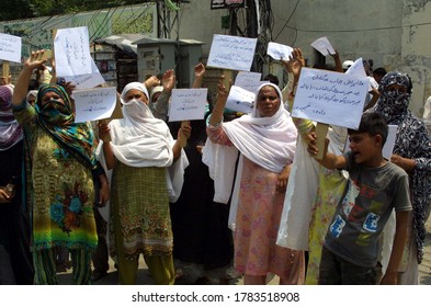 LAHORE, PAKISTAN - JUL 25: Residents Of Ferozwala Are Holding Protest Demonstration 
Against High Handedness Of Police Department, At  Press Club On July 25, 2020 In Lahore.
