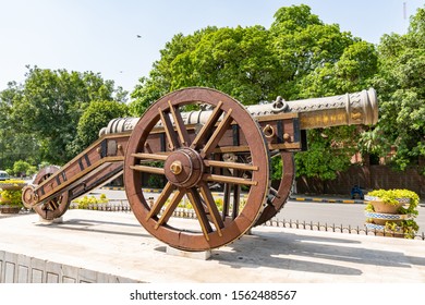 LAHORE, PAKISTAN - JUNE 2019: Zamzama Gun Picturesque Breathtaking View Of The Monument On A Sunny Blue Sky Day