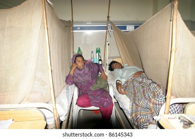 LAHORE, PAKISTAN - OCT 07: A Patient Who Is Suffering Dengue Virus Being Treated In Isolation Ward Established At Mayo Hospital On October 07, 2011in Lahore.