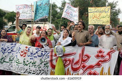 LAHORE, PAKISTAN, SEPT 23: Leader and supporters of Global Alliance for Kashmir shout slogans against India aggression in Kashmir during a protest demonstration at Mall road September 23, 2010 in  Lahore, Pakistan