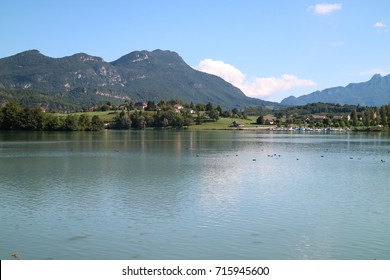 lake
