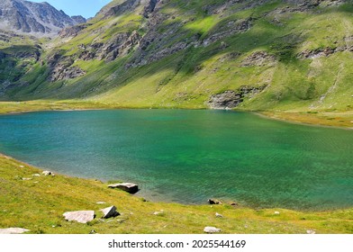 Le lac Egorgeou dans le parc régional du Queyras dans les Alpes françaises.