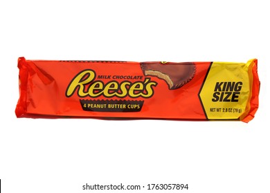 112 Reese pieces Images, Stock Photos & Vectors | Shutterstock