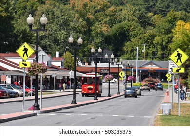 LAKE GEORGE, NY - SEP 24: Trolley In Lake George Village, In New York State, As Seen On Sep 24, 2016. The Lake Lies Within The Upper Region Of The Great Appalachian Valley.