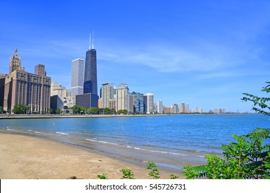 Lake Michigan Shore And Chicago Skyline Along Lakeshore Drive.