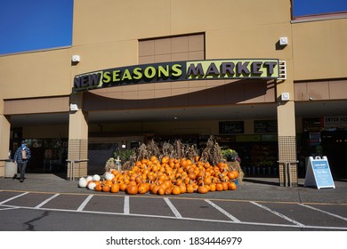 Lake Oswego, OR, USA - Oct 15, 2020: The New Seasons Market In Lake Oswego, Oregon, During A Pandemic Fall Season. New Seasons Market Is A Chain Of Grocery Stores Based In Portland, Oregon.