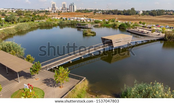 Lake park in\
Hod Hasharon Central District\
israel
