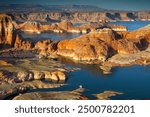 Lake Powell, Alstrom Point, Glen Canyon National Recreation Area, Utah, USA