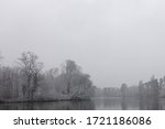 Lake under snow at Bois de Vincennes