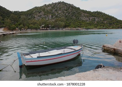 Lake Vouliagmeni Near Loutraki Greece