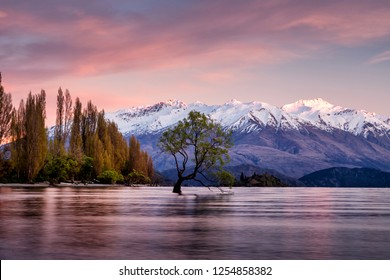 Lake Wanaka In NewZaland