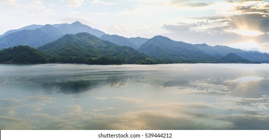 Lakes Mountains - Shutterstock ID 539444212