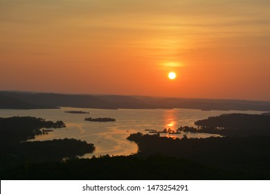 Lakeside Sunset Table Rock Lake
