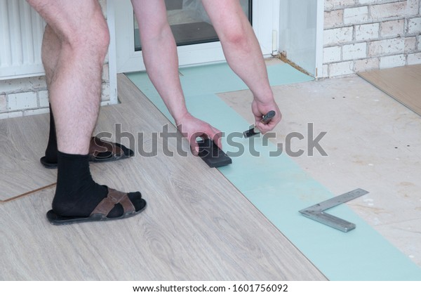 Laminated Floorinstalling Laminate On Floor Stock Photo 1601756092 ...