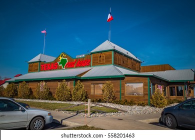 Lancaster, PA - January 15, 2017: Exterior Of Texas Roadhouse Restaurant Location. Texas Roadhouse Is A Chain Restaurant That Offers Western Theme Steak Meals At Over 450 Locations.