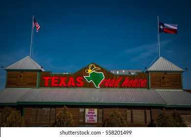 Lancaster, PA - January 15, 2017: Exterior Of Texas Roadhouse Restaurant Location. Texas Roadhouse Is A Chain Restaurant That Offers Western Theme Steak Meals At Over 450 Locations.