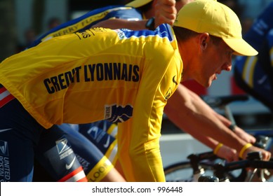 Lance Armstrong on Champs Elysees in Paris 2004