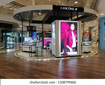 Lancome New Fashion And Beauty Kiosk For Women Is Open In Queensbay Mall, Penang. Malaysia - 06 June 2018.