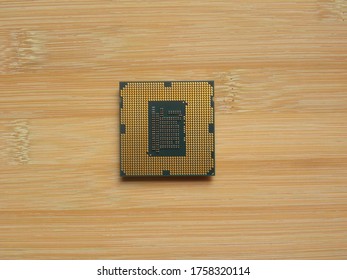 Land grid array CPU integrated circuit