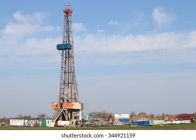 land oil drilling rig 