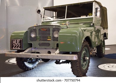 209 Series 1 land rover Images, Stock Photos & Vectors | Shutterstock