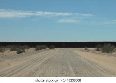 
landing-mat fencing along the US Mexico border in Yuma Sector Arizona 1566