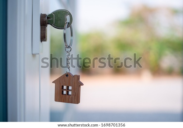 The landlord opened the door with a pending\
key. Home selling ideas, home\
mortgage