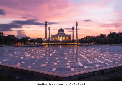 Landscape of beautiful sunset sky at  Songkhla Central Mosque or Masjid Songkhla at Hat Yai District, Songkhla,The Taj Mahal of Thailand. - Powered by Shutterstock