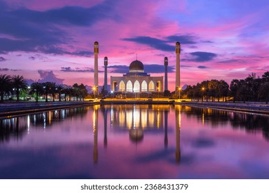 Landscape of beautiful sunset sky at  Songkhla Central Mosque or Masjid Songkhla at Hat Yai District, Songkhla,The Taj Mahal of Thailand. - Powered by Shutterstock