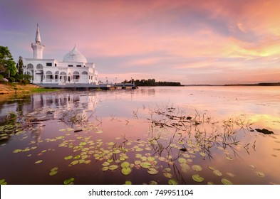 Danau Tok Uban Images Stock Photos Vectors Shutterstock