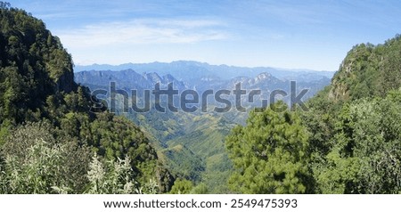 Landscape of the Devil's Backbone, Route N40, Durango - Mexico