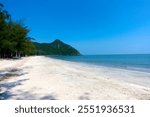 The landscape of Hua Hin Beach, another seaside tourist attraction in Thailand.