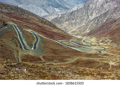 landscape photography of road in the mountains , zigzag road in babusar top , road in the mountains of kaghan valley in khyber Pakhtunkhwa 
