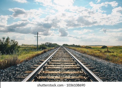 Landschaft mit Eisenbahnschienen