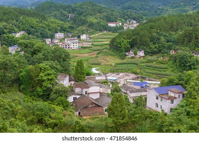 Landscape of village in mountains at Hunan province ZhangJiaJie CHINA. - Shutterstock ID 471854846