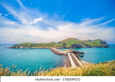 9 Xiyin island Images, Stock Photos & Vectors | Shutterstock