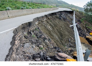 33,568 Landslide Images, Stock Photos & Vectors | Shutterstock