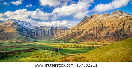 Langdale Pikes looking towards Bow Fell, The Lake District, Cumbria, England