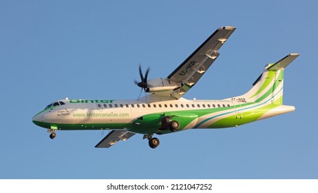 313 Atr landing gear Images, Stock Photos & Vectors | Shutterstock