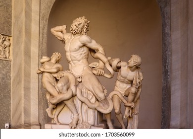The Laocoonte sculptural group and its children, also known simply as the Laocoonte group (Gruppo del Laooconte) within the Vatican museums, Vatican, Rome. It is a Hellenistic marble sculpture
