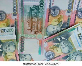 Laos Kip Banknotes Close-up. Money Background. Laos Currency - Kip. Pattern Texture And Background Of Laos Kip Money, Currency Banknotes Ready For Exchange And Business Investment.