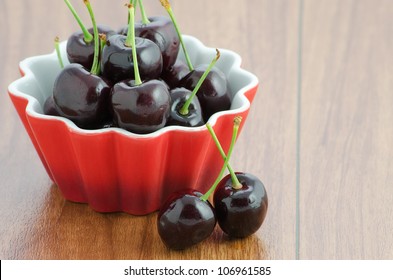 Lapin Cherries In Red Dish