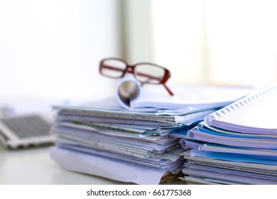 22,050 Stack folders on desk Images, Stock Photos & Vectors | Shutterstock