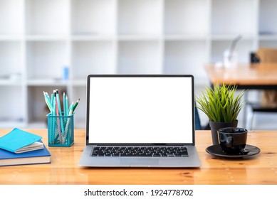 123,319 Office Laptop Mockup Images, Stock Photos & Vectors | Shutterstock