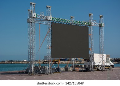 Large Blank Open-air Outdoor LED Screen For Public Event Such As Presentation, Concert, Cinema, Conference, Movie,festival, Show