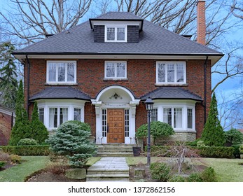 Stockfoton Bilder Och Fotografier Med House Dormer Shutterstock